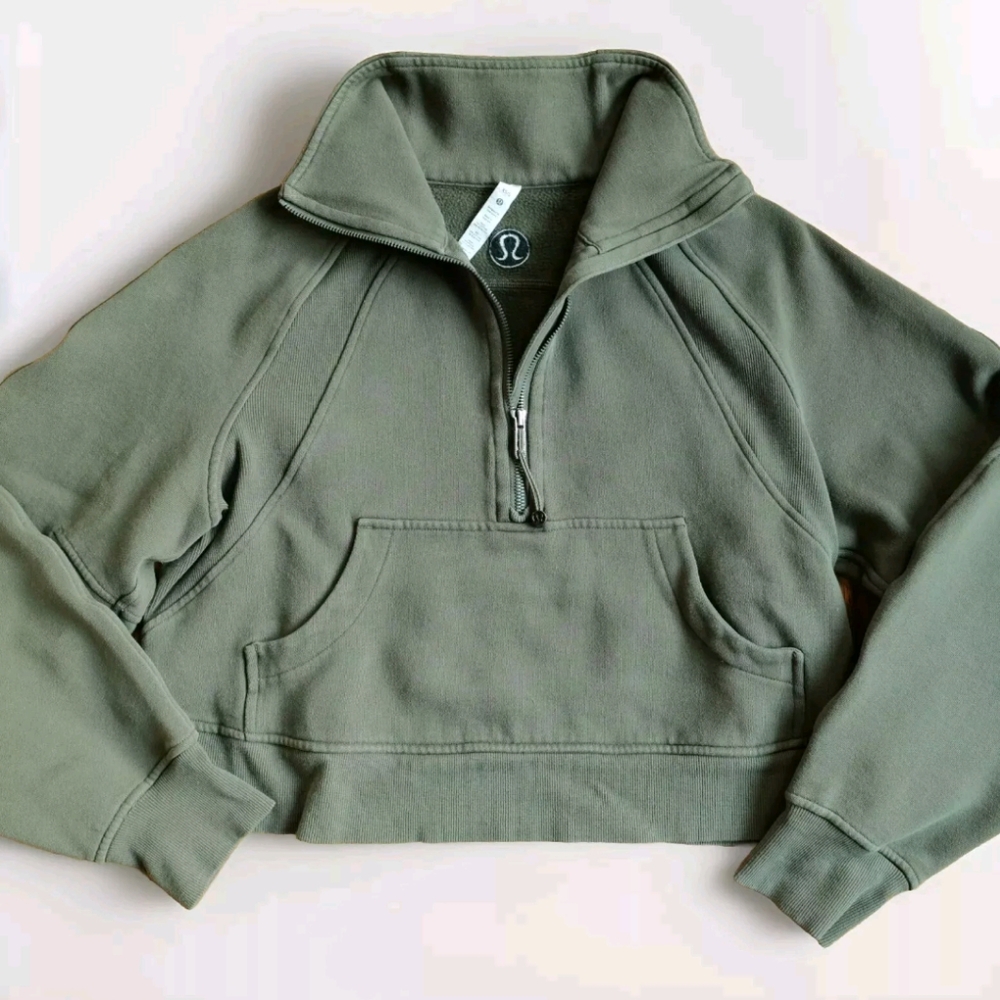 Lululemon 1/2 Zip Cropped Scuba Sweatshirt, Size XS/S Light Army Green